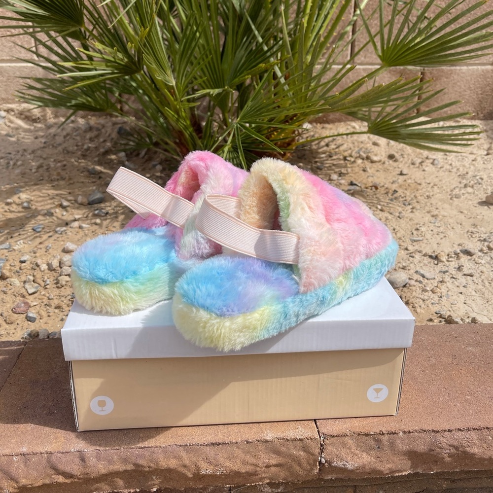 Cotton Candy Sling Back Slides 🍬 - Picture 3 of 5